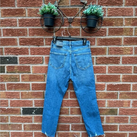 GAP High Rise Vintage Slim Distressed Blue Jeans - Picture 9 of 10